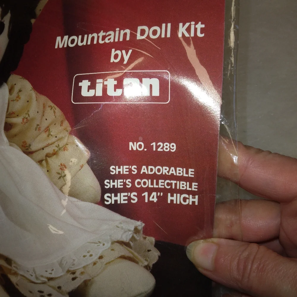 DOLL KIT Polly Pokeberry Mountain Doll Kit by Titan. No. 1289, new and uncut